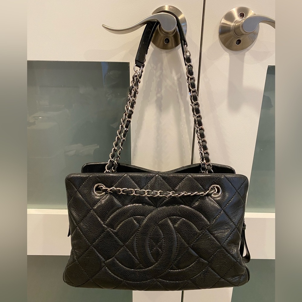 authentic CHANEL quilted tote bag